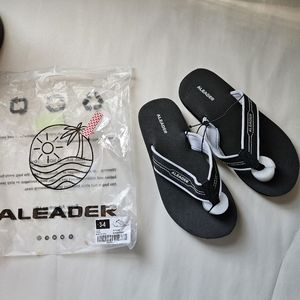 Kids 3-4 sandals